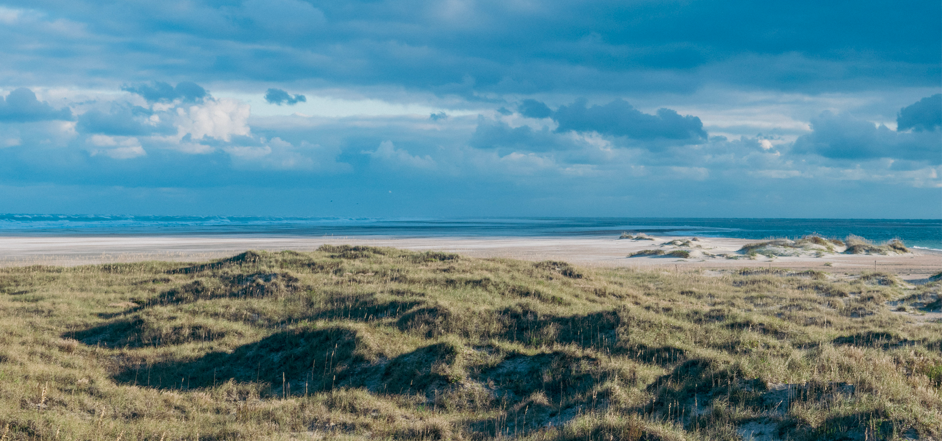 Beautiful photos of the dunes and ocean at cape lookout on the outerbanks